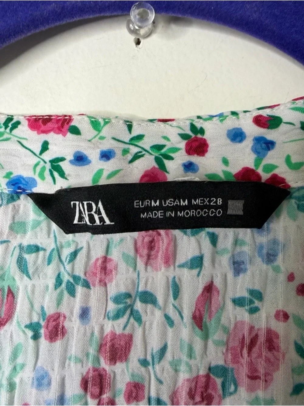 Zara floral print button down puff sleeve top blouse